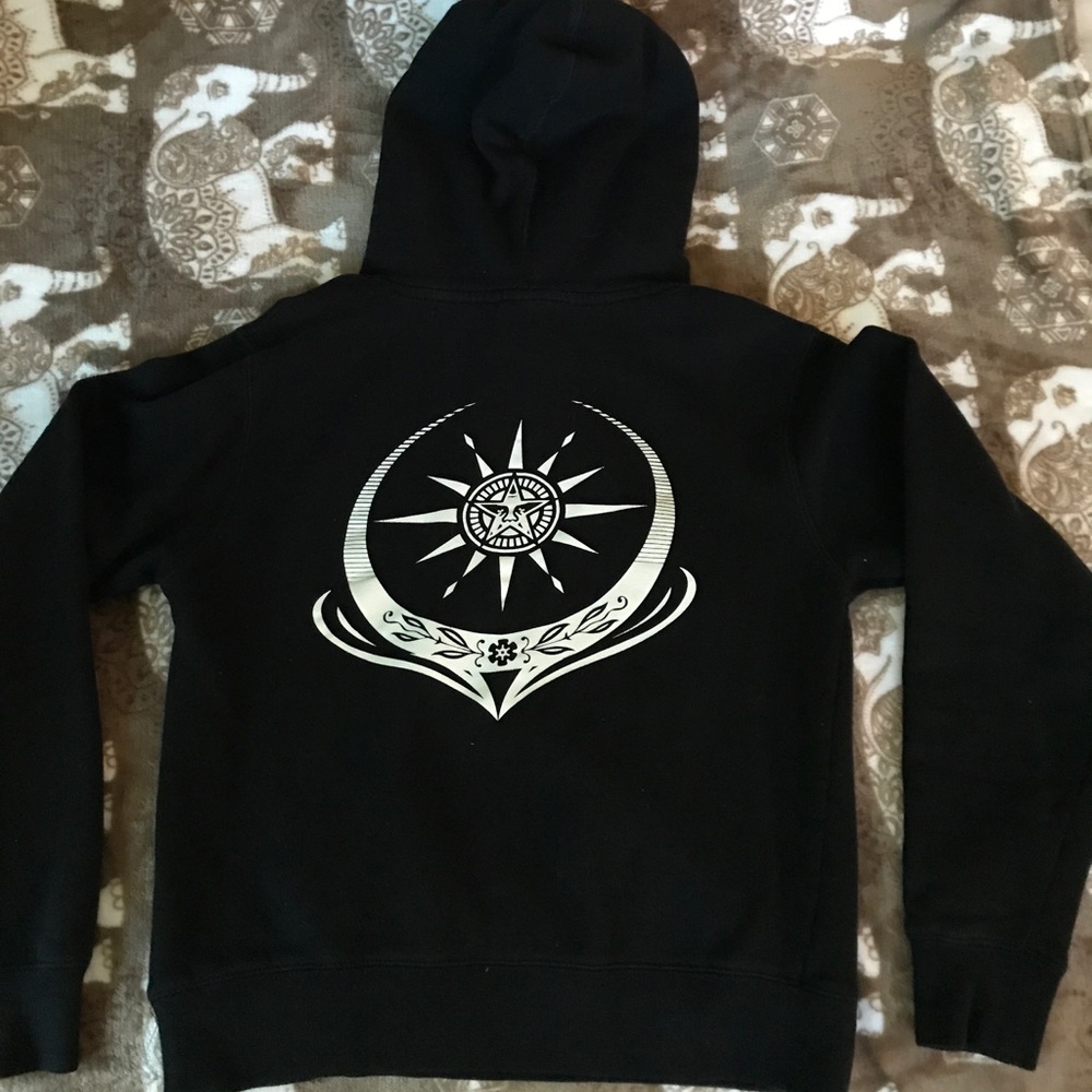 Obey black pullover hoodie, great condition